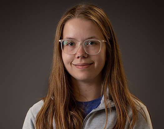  Relationship Banking Specialist Headshot Photo